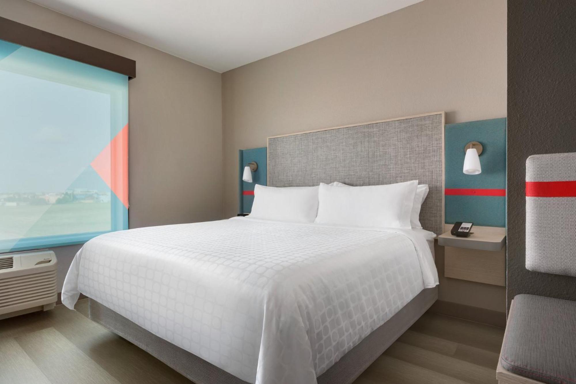 เอวิด โฮเต็ล ออกัสตา เวสต์ - โกรฟทาวน์ Hotel ภายนอก รูปภาพ